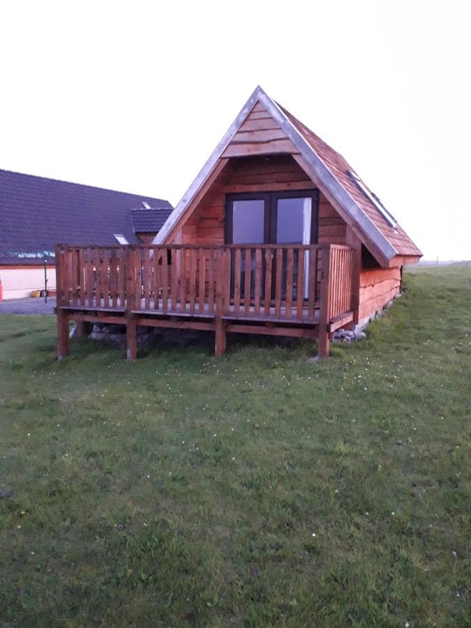 Swan View Lodge - North Uist Lochmaddy Exterior photo